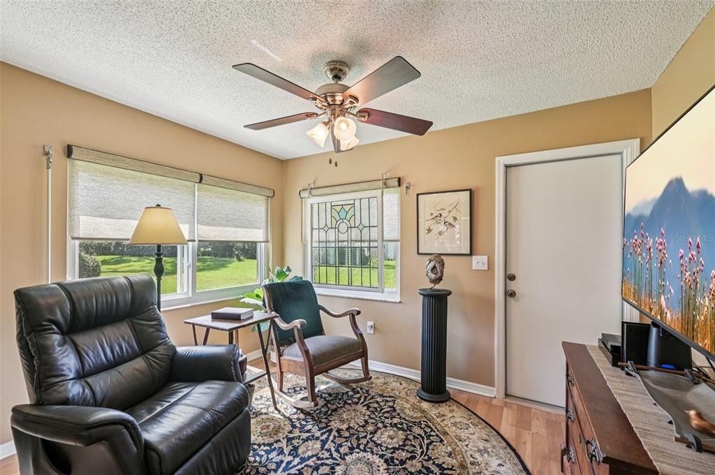 For Sale: $234,000 (2 beds, 2 baths, 1313 Square Feet)