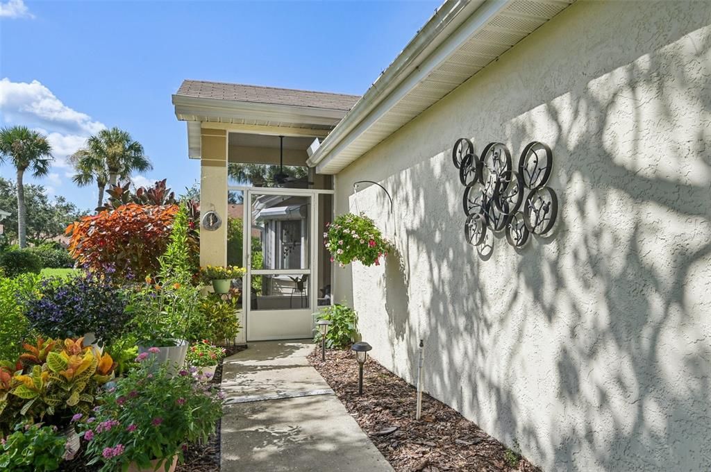 For Sale: $234,000 (2 beds, 2 baths, 1313 Square Feet)