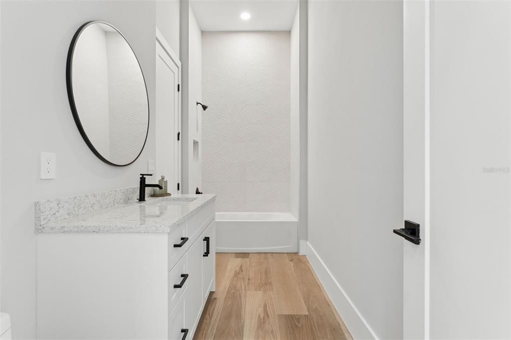 En Venta: $2,800,000 (5 camas, 5 baños, 3984 Pies cuadrados)
