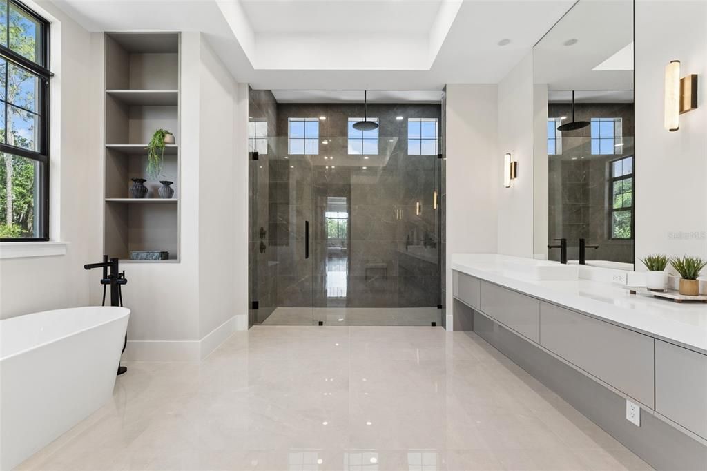 En Venta: $2,800,000 (5 camas, 5 baños, 3984 Pies cuadrados)