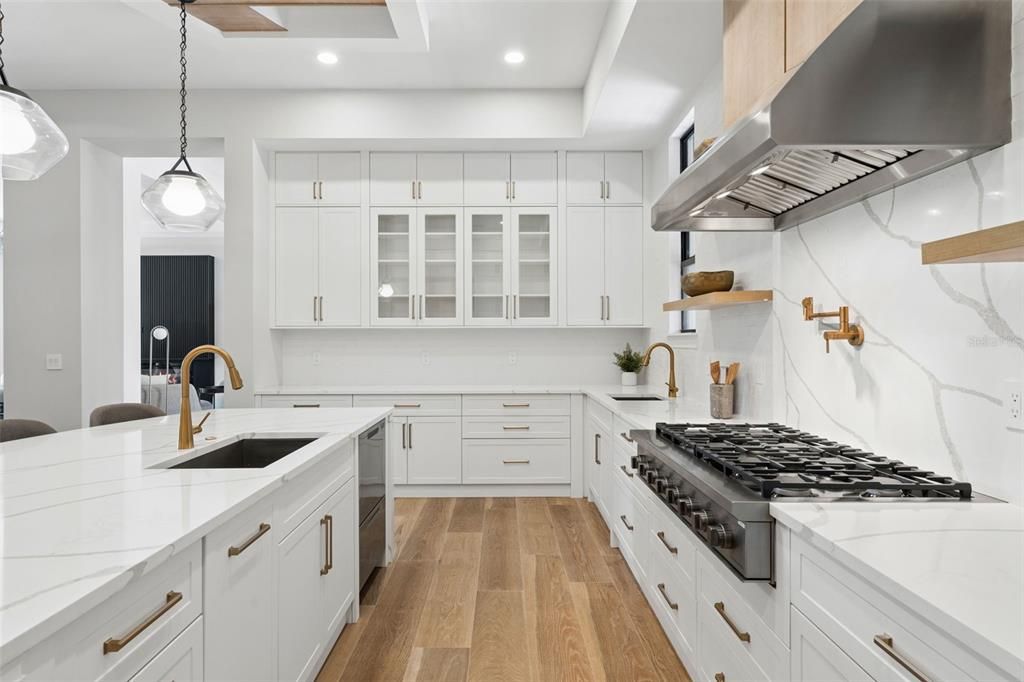 En Venta: $2,800,000 (5 camas, 5 baños, 3984 Pies cuadrados)