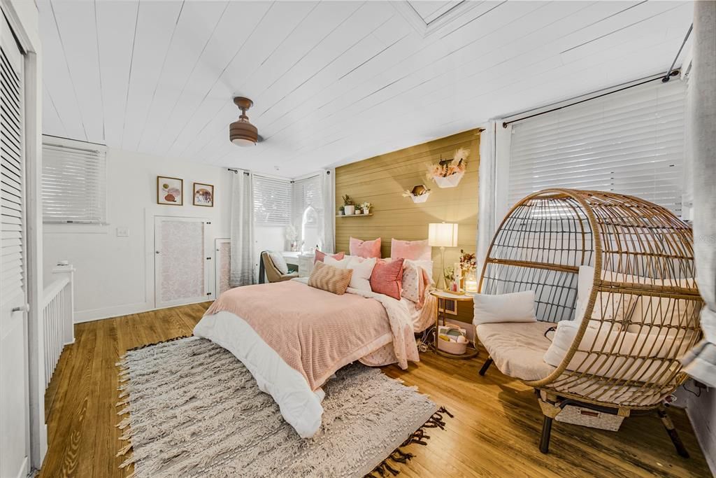 待售: $1,075,000 (6 贝兹, 3 浴室, 3450 平方英尺)