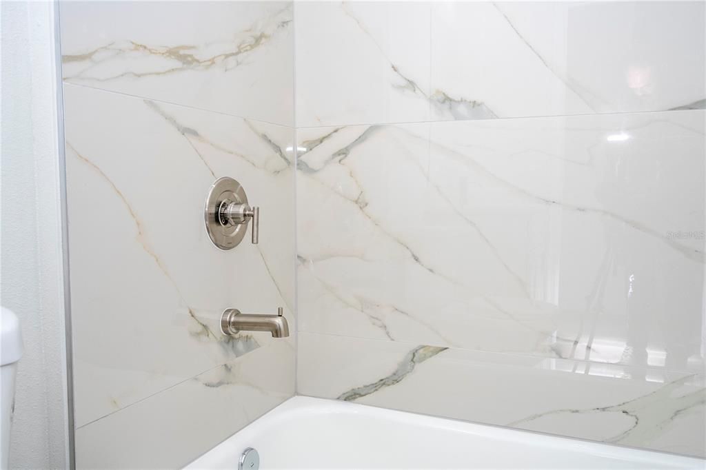 待售: $334,900 (4 贝兹, 3 浴室, 1949 平方英尺)