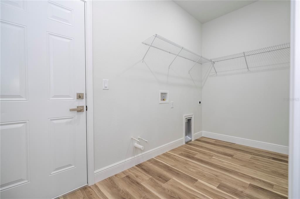 待售: $334,900 (4 贝兹, 3 浴室, 1949 平方英尺)