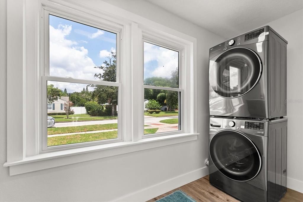 For Sale: $899,000 (4 beds, 3 baths, 2460 Square Feet)