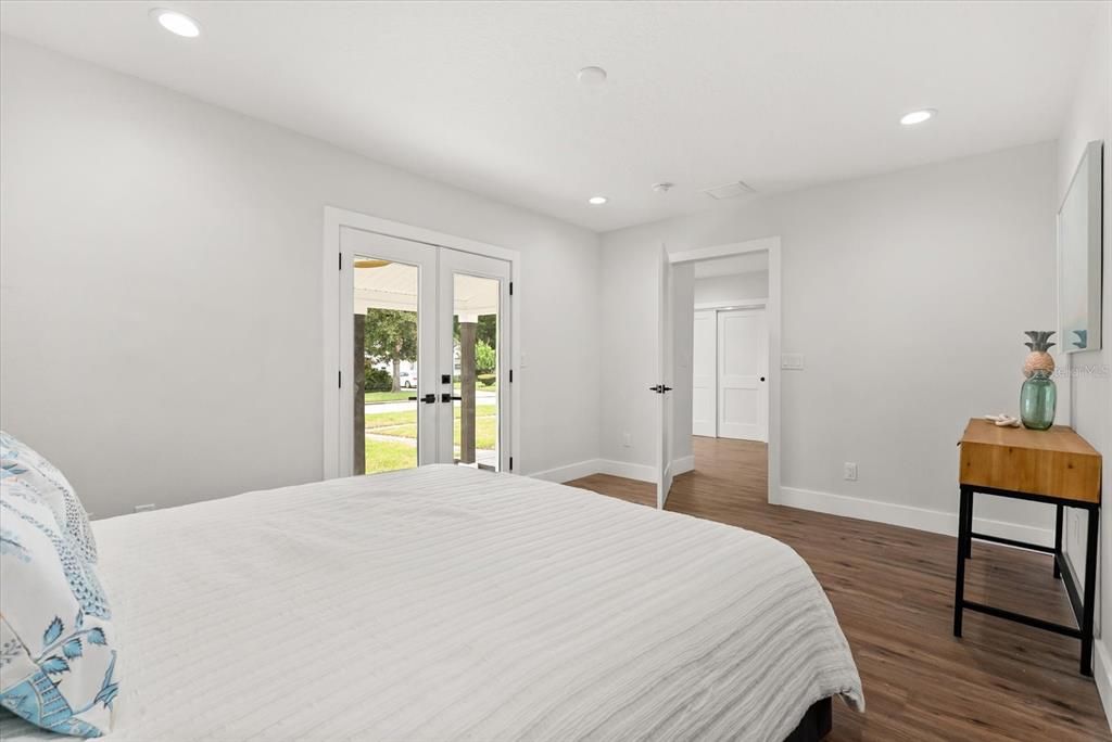 For Sale: $899,000 (4 beds, 3 baths, 2460 Square Feet)