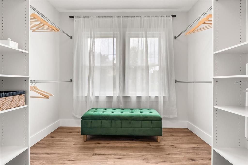 For Sale: $899,000 (4 beds, 3 baths, 2460 Square Feet)