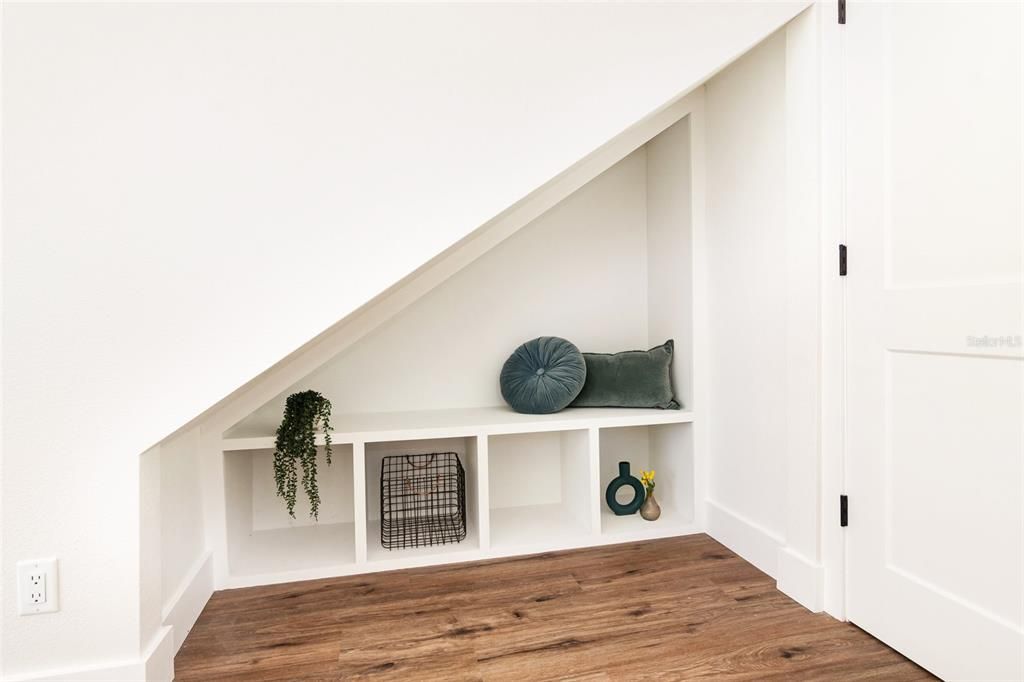 For Sale: $899,000 (4 beds, 3 baths, 2460 Square Feet)