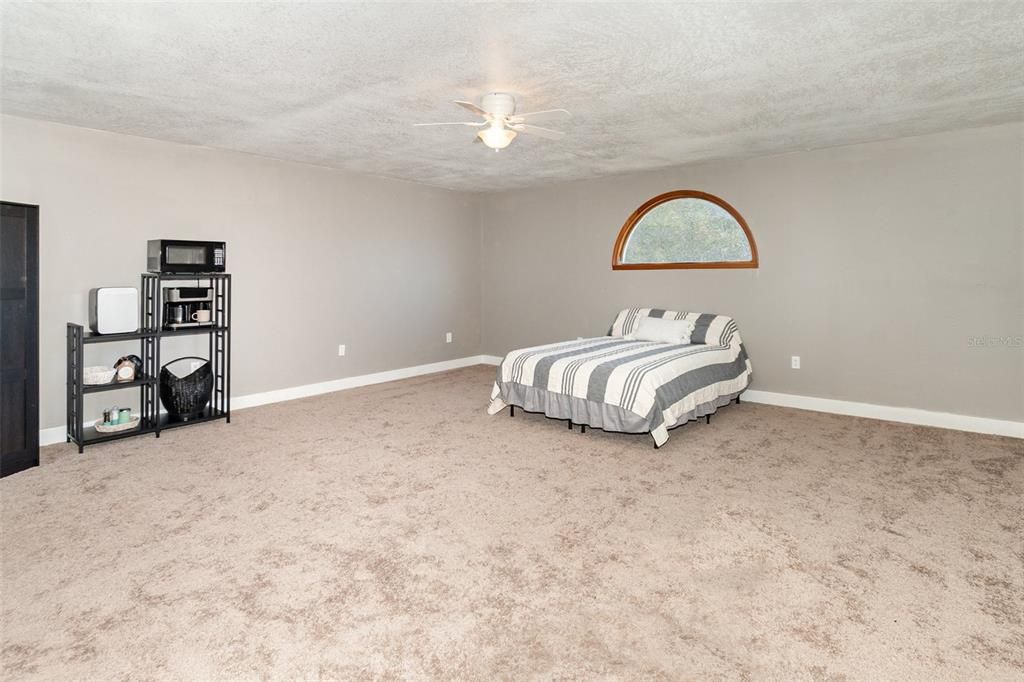 For Sale: $899,000 (4 beds, 3 baths, 2460 Square Feet)