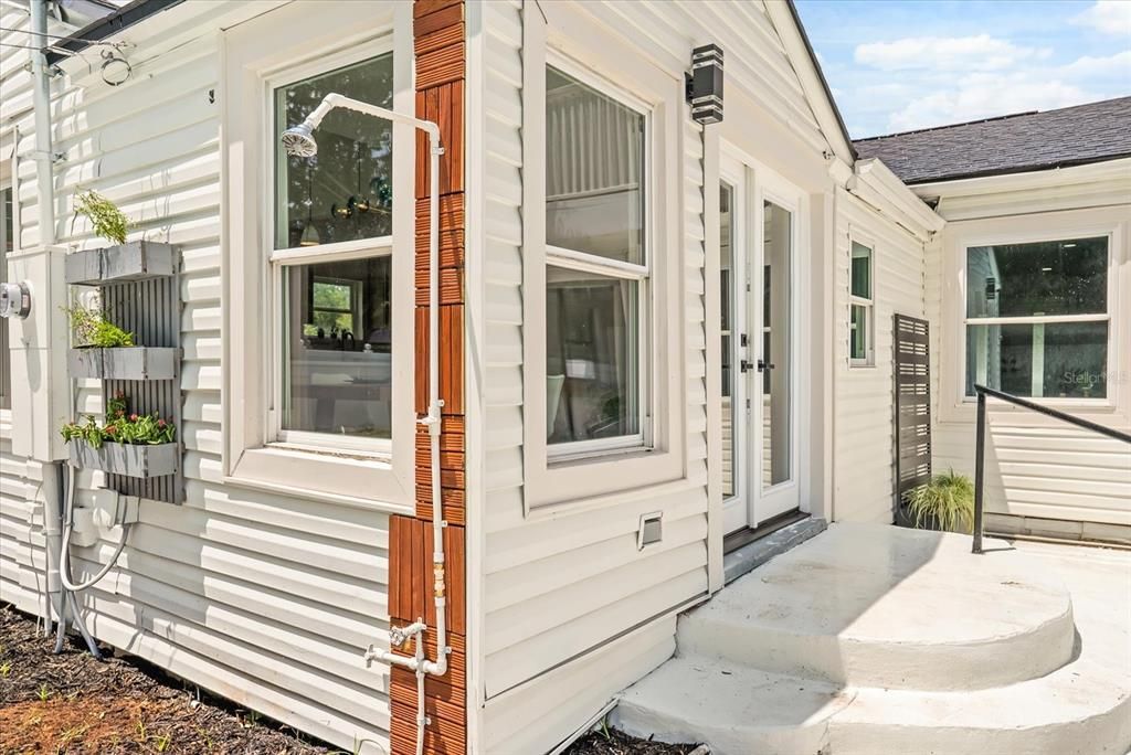 For Sale: $899,000 (4 beds, 3 baths, 2460 Square Feet)