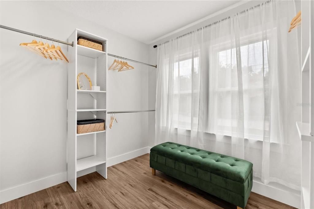 For Sale: $899,000 (4 beds, 3 baths, 2460 Square Feet)