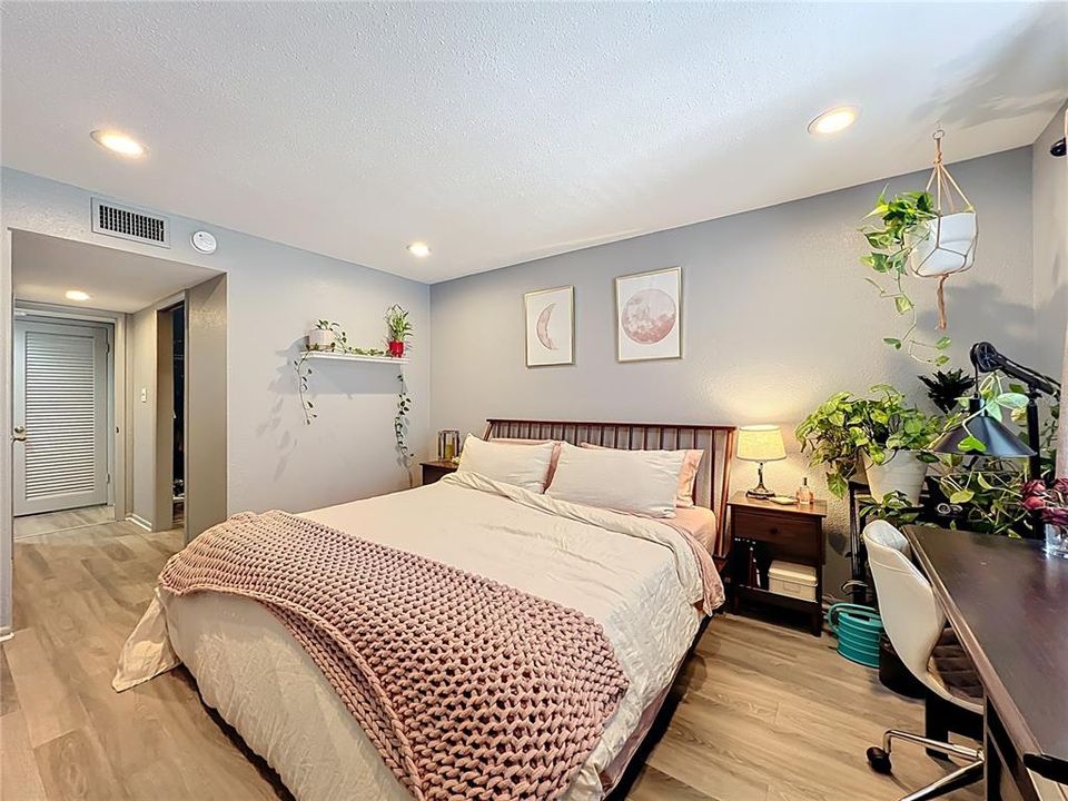 Activo con contrato: $227,000 (1 camas, 1 baños, 751 Pies cuadrados)