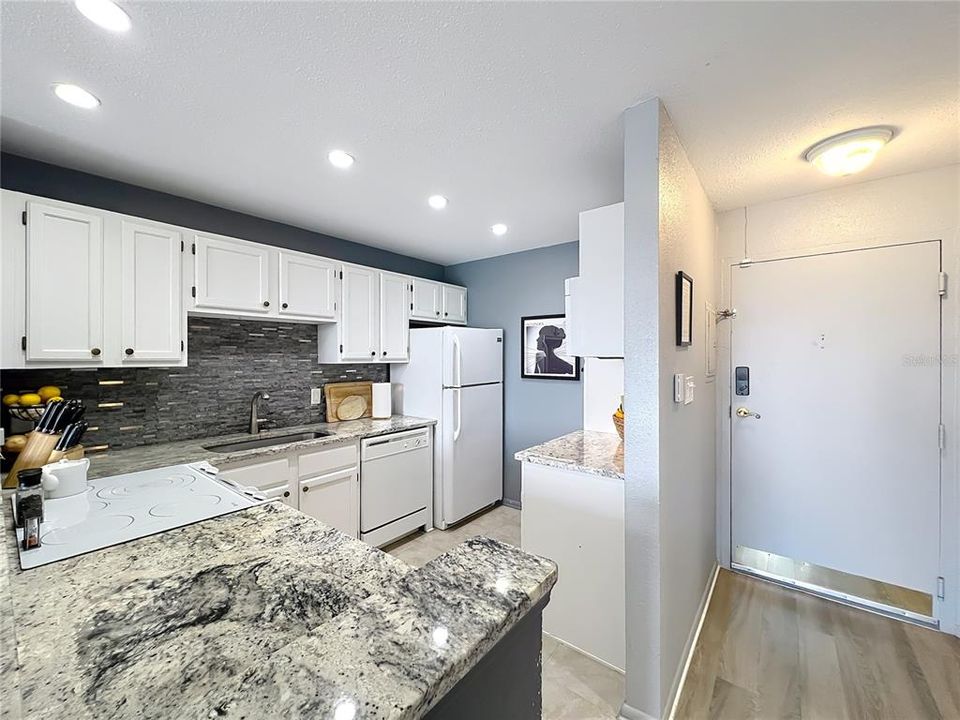 Activo con contrato: $227,000 (1 camas, 1 baños, 751 Pies cuadrados)