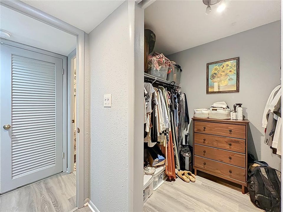 Activo con contrato: $227,000 (1 camas, 1 baños, 751 Pies cuadrados)