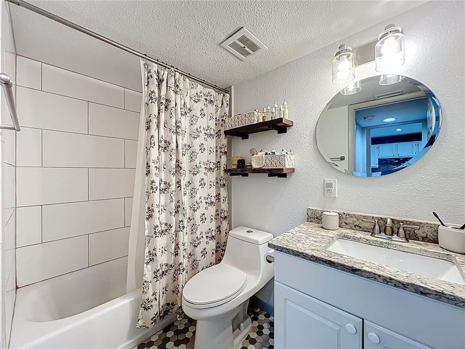 Activo con contrato: $227,000 (1 camas, 1 baños, 751 Pies cuadrados)