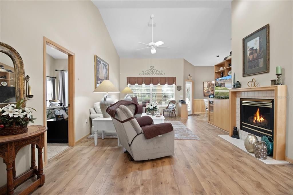 For Sale: $392,000 (3 beds, 2 baths, 1812 Square Feet)