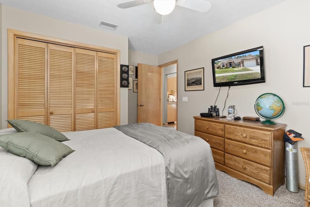 For Sale: $392,000 (3 beds, 2 baths, 1812 Square Feet)