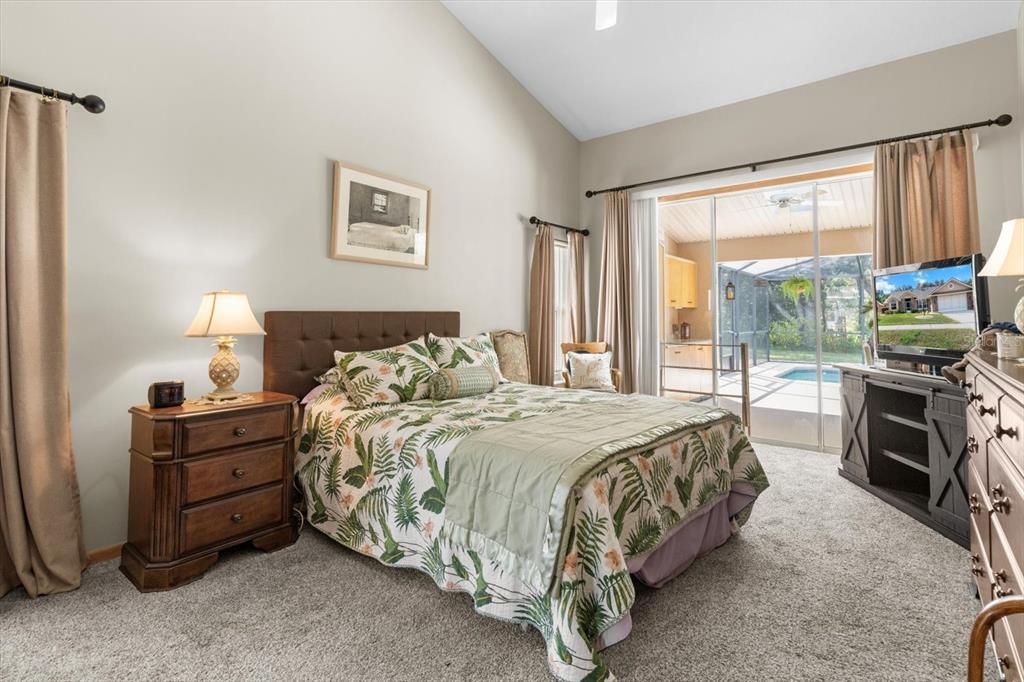 For Sale: $392,000 (3 beds, 2 baths, 1812 Square Feet)