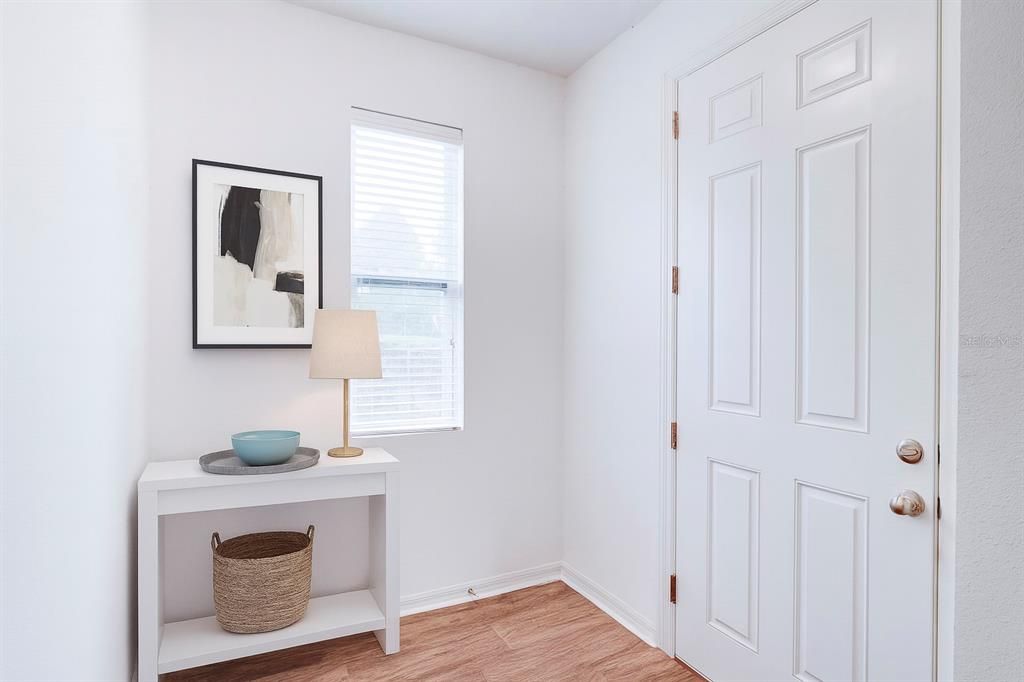 合同活跃: $535,000 (3 贝兹, 2 浴室, 2218 平方英尺)