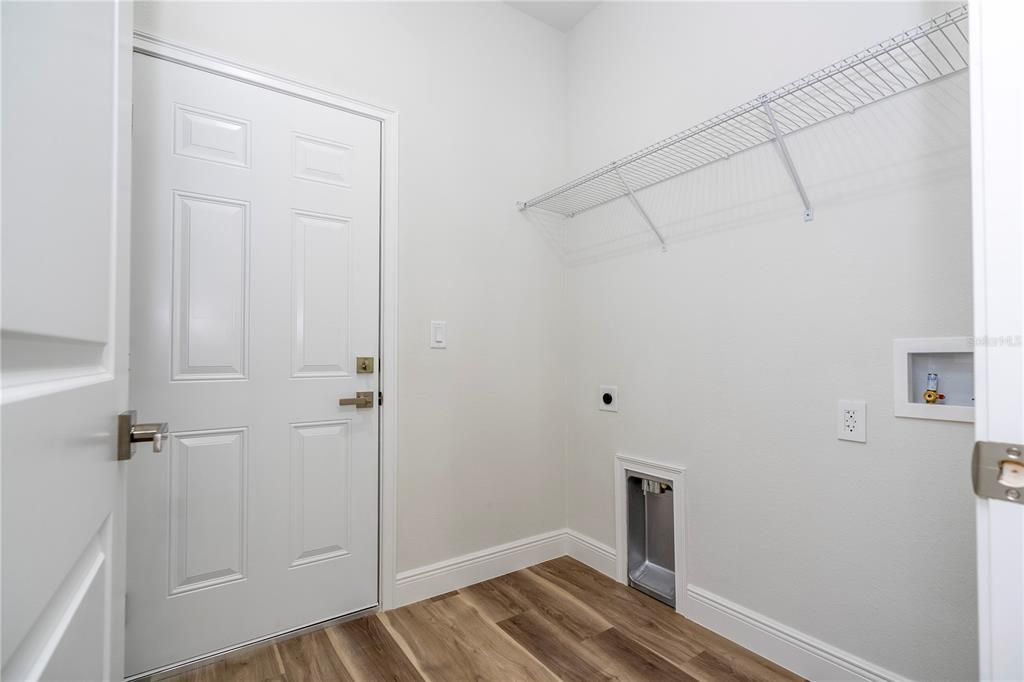 待售: $334,990 (4 贝兹, 3 浴室, 1952 平方英尺)