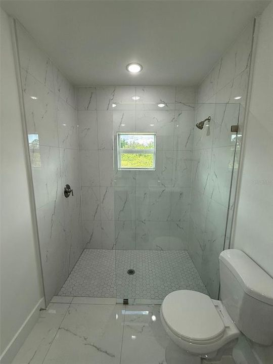 出租: $2,000 (3 贝兹, 2 浴室, 1361 平方英尺)