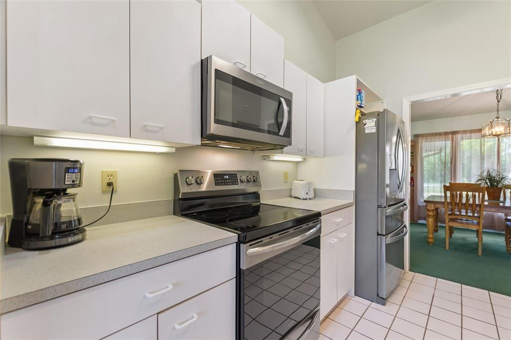 For Sale: $320,000 (3 beds, 2 baths, 2020 Square Feet)