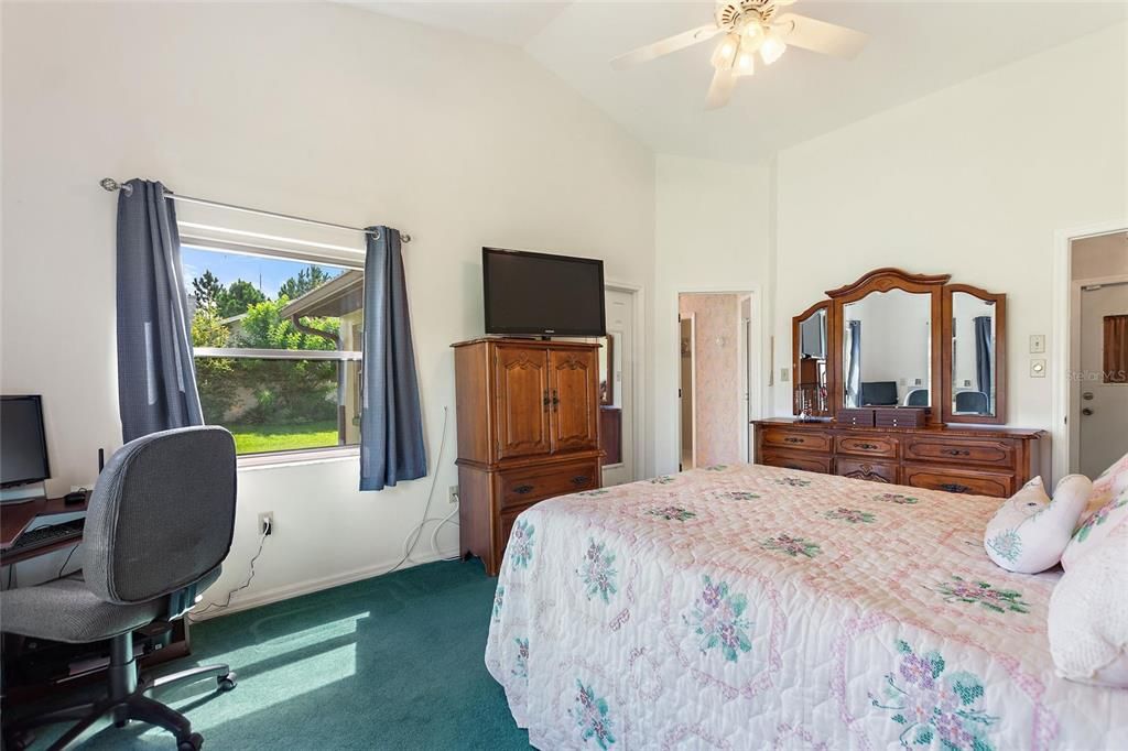 For Sale: $320,000 (3 beds, 2 baths, 2020 Square Feet)