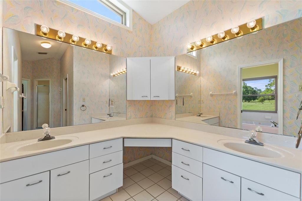 For Sale: $320,000 (3 beds, 2 baths, 2020 Square Feet)