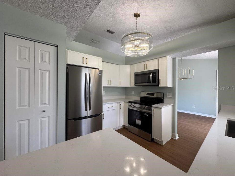 For Rent: $2,000 (3 beds, 2 baths, 1675 Square Feet)