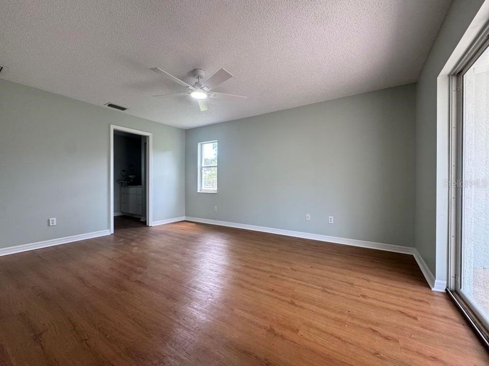 For Rent: $2,000 (3 beds, 2 baths, 1675 Square Feet)