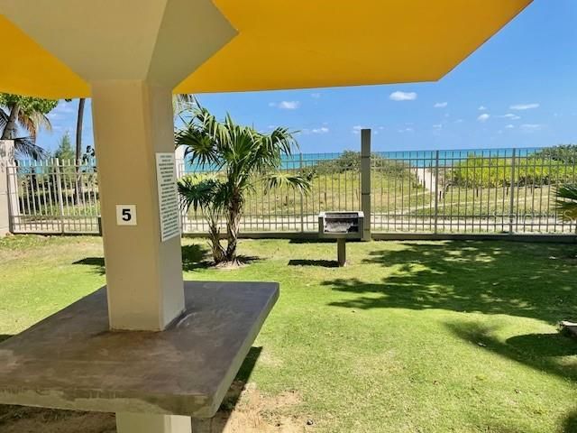 For Rent: $3,500 (2 beds, 2 baths, 1040 Square Feet)