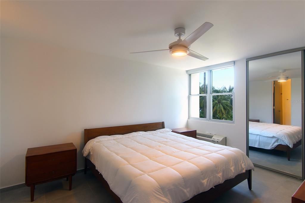 For Rent: $3,500 (2 beds, 2 baths, 1040 Square Feet)