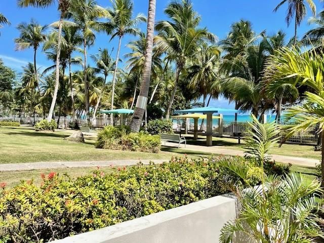 For Rent: $3,500 (2 beds, 2 baths, 1040 Square Feet)