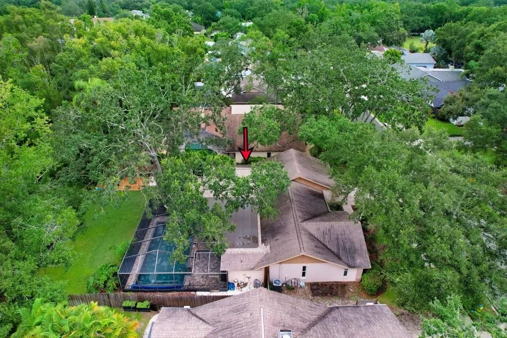 合同活跃: $650,000 (4 贝兹, 3 浴室, 2327 平方英尺)