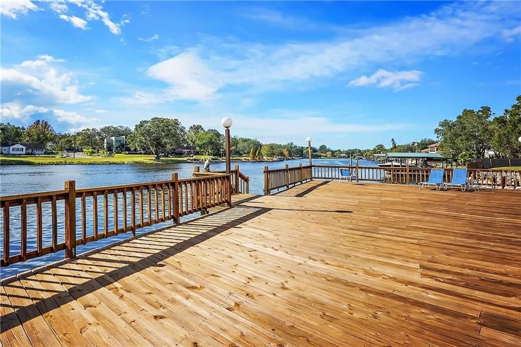 Active With Contract: $2,595 (3 beds, 2 baths, 1547 Square Feet)