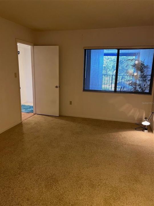 Active With Contract: $2,595 (3 beds, 2 baths, 1547 Square Feet)