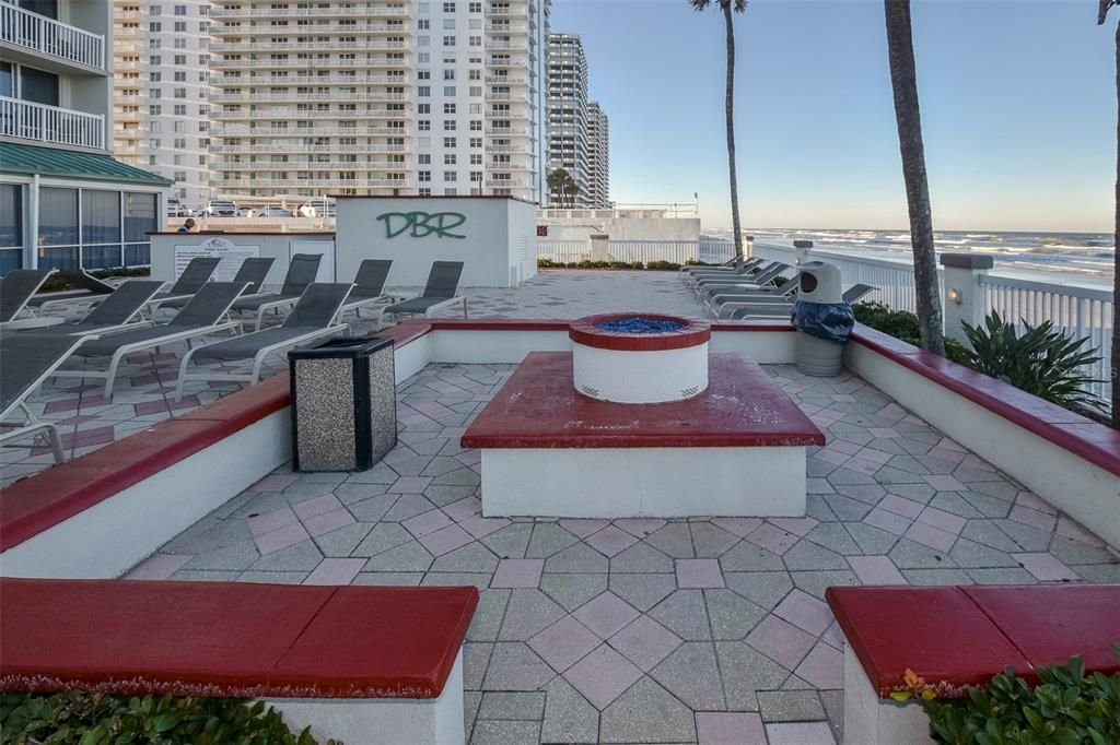 For Sale: $129,000 (0 beds, 1 baths, 339 Square Feet)