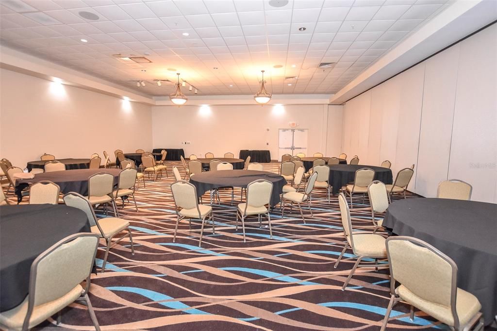 For Sale: $129,000 (0 beds, 1 baths, 339 Square Feet)