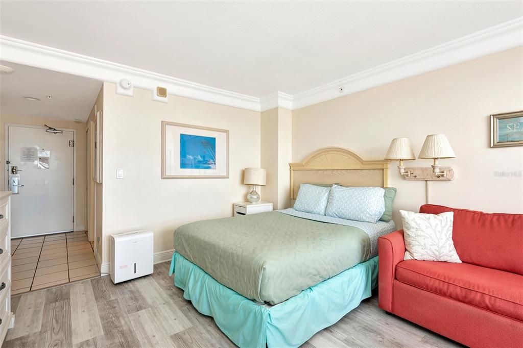 For Sale: $129,000 (0 beds, 1 baths, 339 Square Feet)