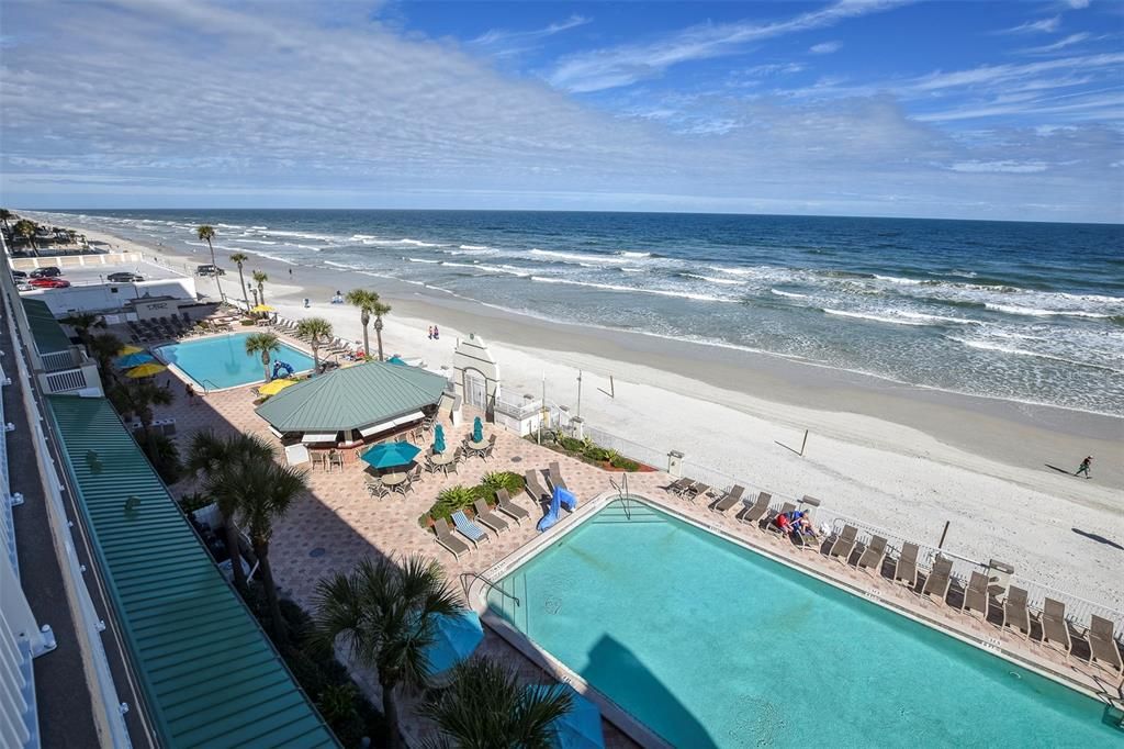 For Sale: $129,000 (0 beds, 1 baths, 339 Square Feet)