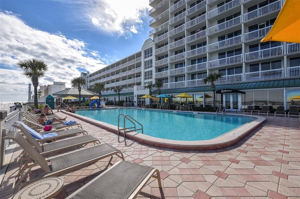 For Sale: $129,000 (0 beds, 1 baths, 339 Square Feet)