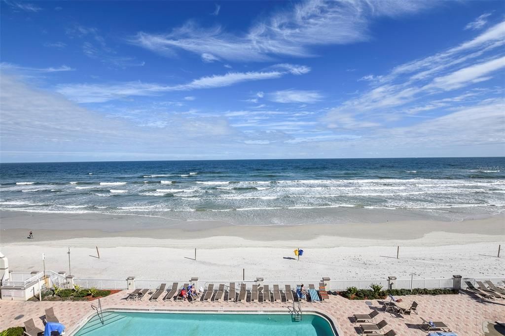 For Sale: $129,000 (0 beds, 1 baths, 339 Square Feet)