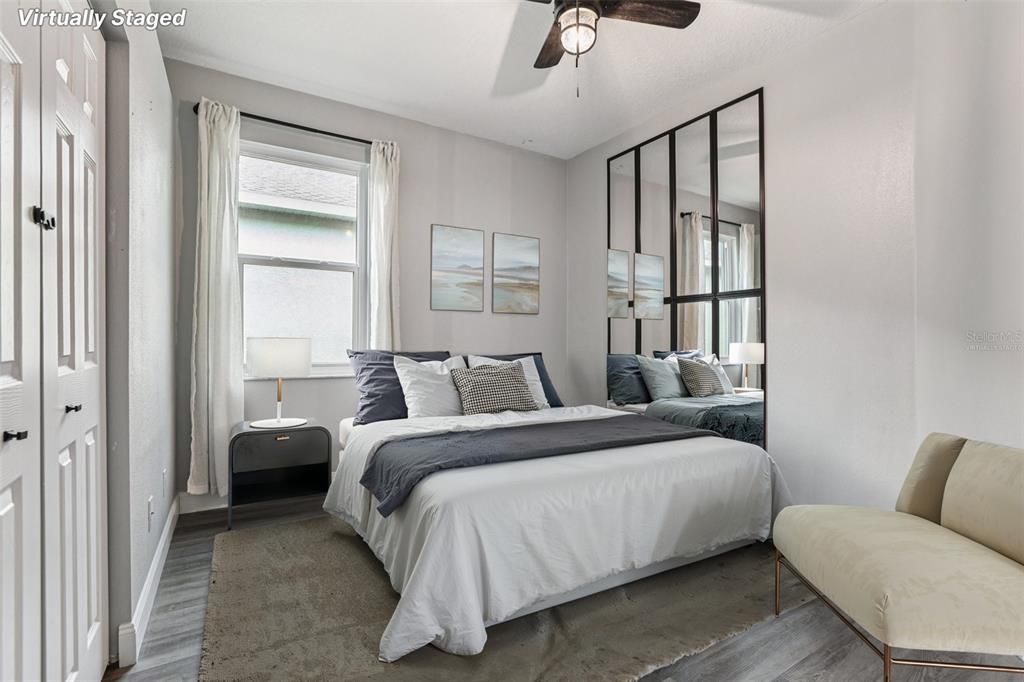 合同活跃: $380,000 (4 贝兹, 2 浴室, 2020 平方英尺)