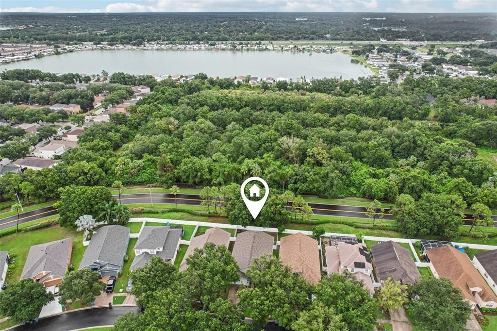 合同活跃: $380,000 (4 贝兹, 2 浴室, 2020 平方英尺)