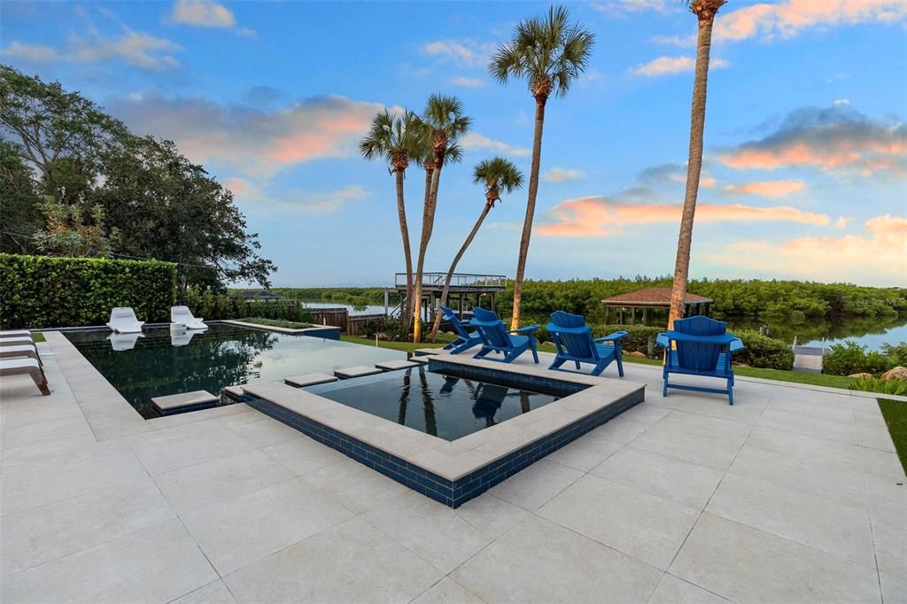 En Venta: $2,950,000 (3 camas, 3 baños, 2976 Pies cuadrados)