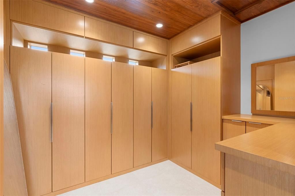 En Venta: $2,950,000 (3 camas, 3 baños, 2976 Pies cuadrados)