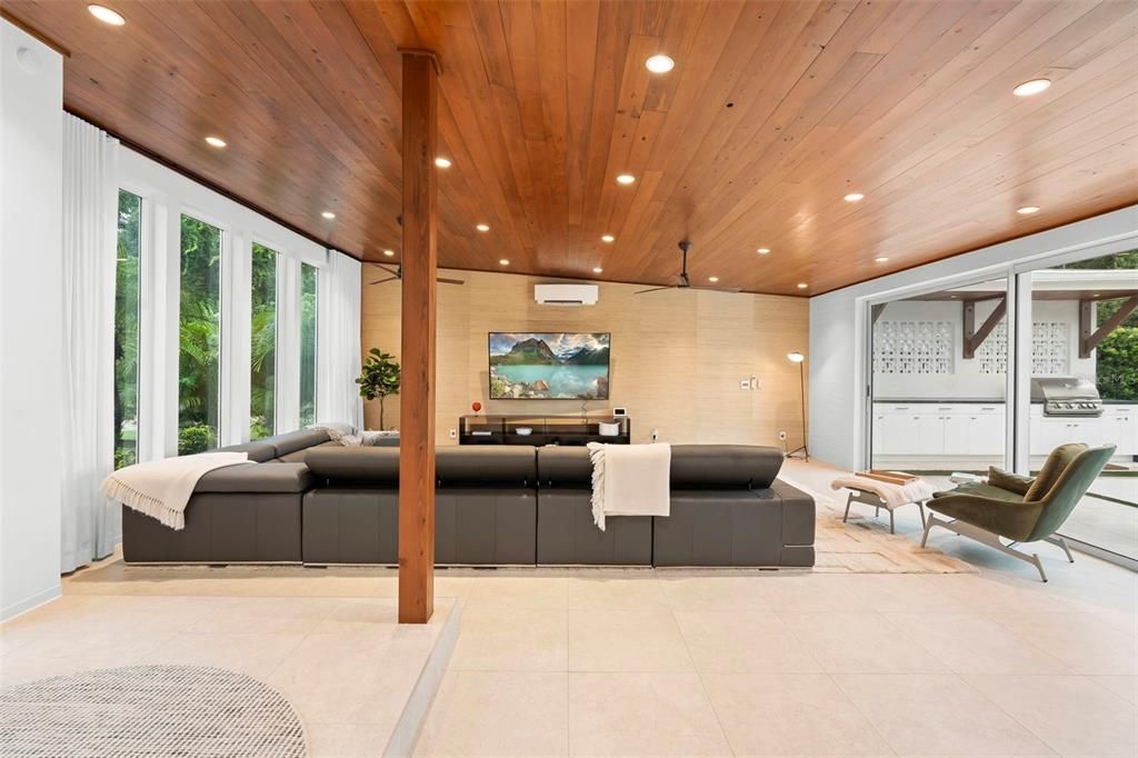 En Venta: $2,950,000 (3 camas, 3 baños, 2976 Pies cuadrados)