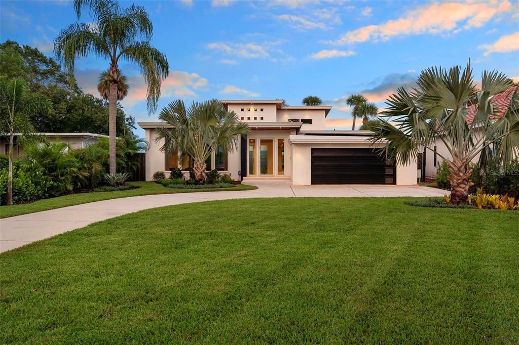 En Venta: $2,950,000 (3 camas, 3 baños, 2976 Pies cuadrados)