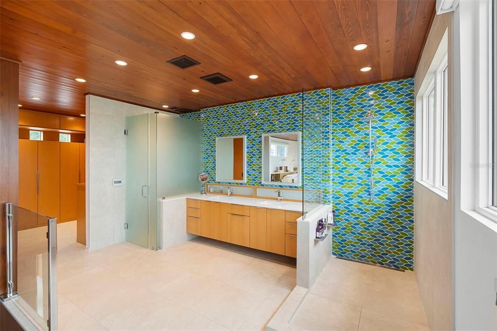 En Venta: $2,950,000 (3 camas, 3 baños, 2976 Pies cuadrados)