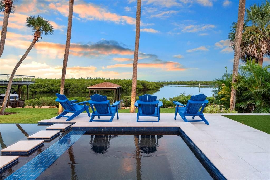 En Venta: $2,950,000 (3 camas, 3 baños, 2976 Pies cuadrados)